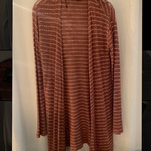 Light weight sweater